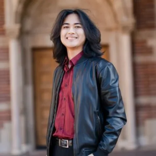 Headshot of Jose Grajeda