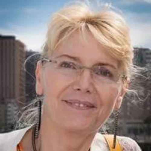 Headshot of Barbara Jagodzinska