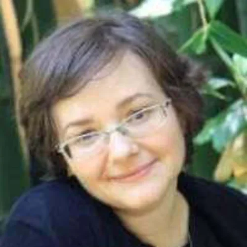 Headshot of Tina Bilousova